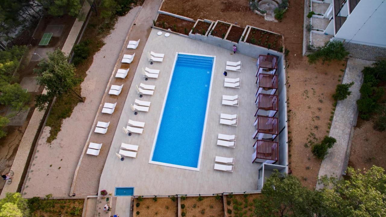 Labranda Senses Resort Vrboska Exteriör bild